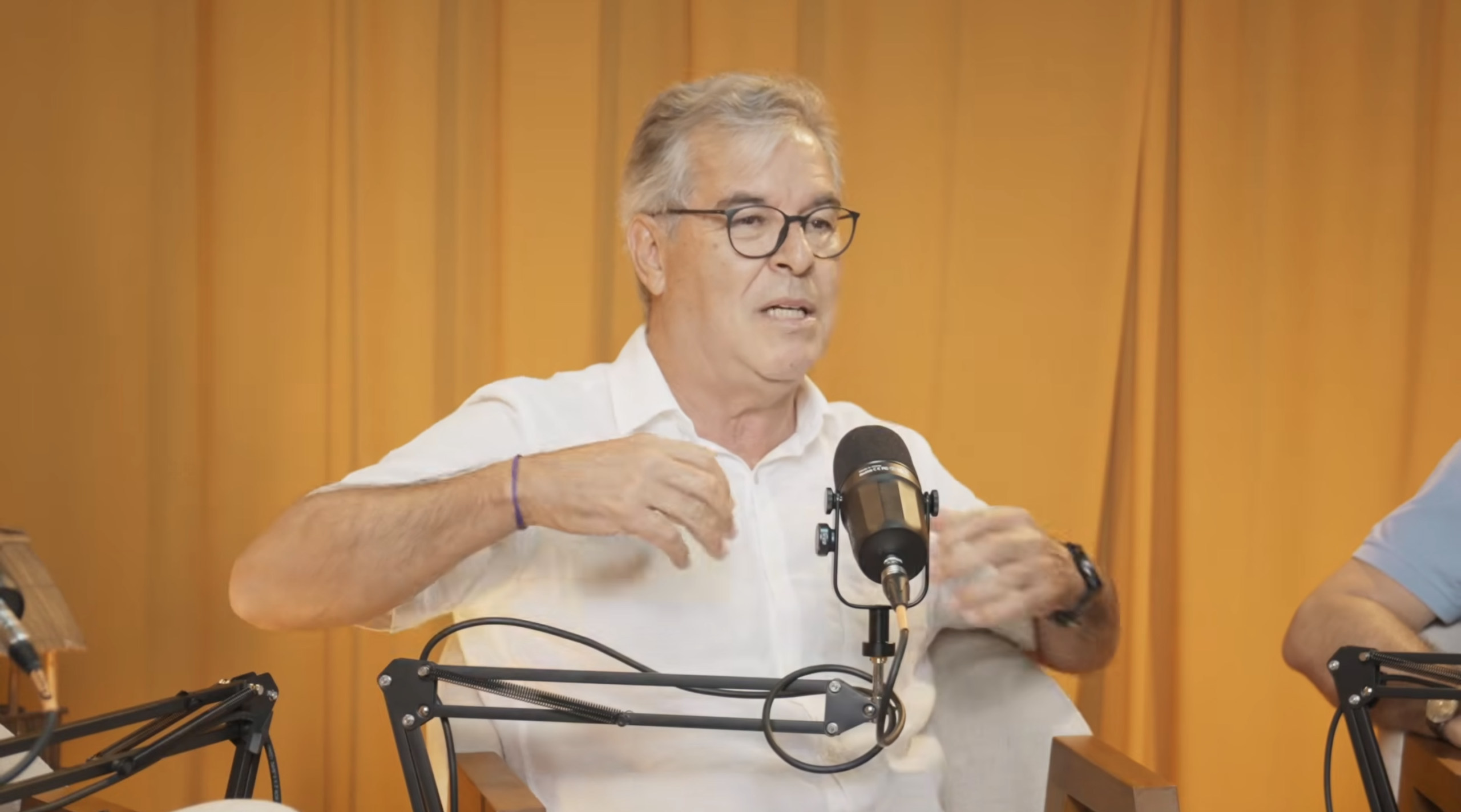 Crise política e falta de planejamento aceleram saída de jovens do Acre, dizem Jorge Viana e Binho Marques