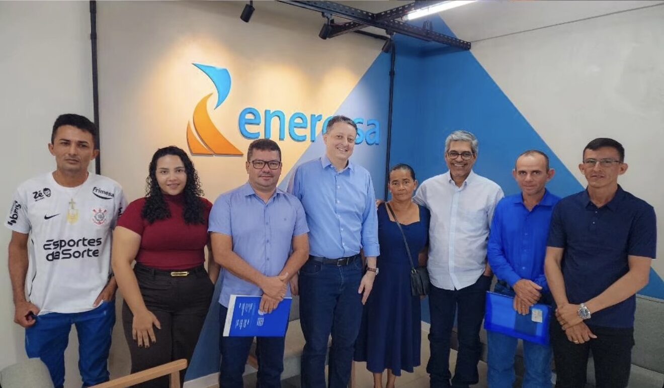 Edvaldo Magalhães diz que contrato do Luz para Todos em Feijó pode ser renovado na próxima semana