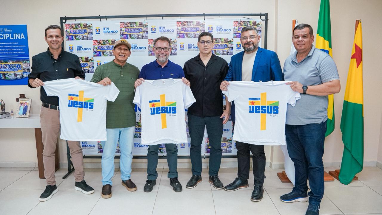 Prefeito de Rio Branco recebe convite para participar da 30ª Marcha para Jesus