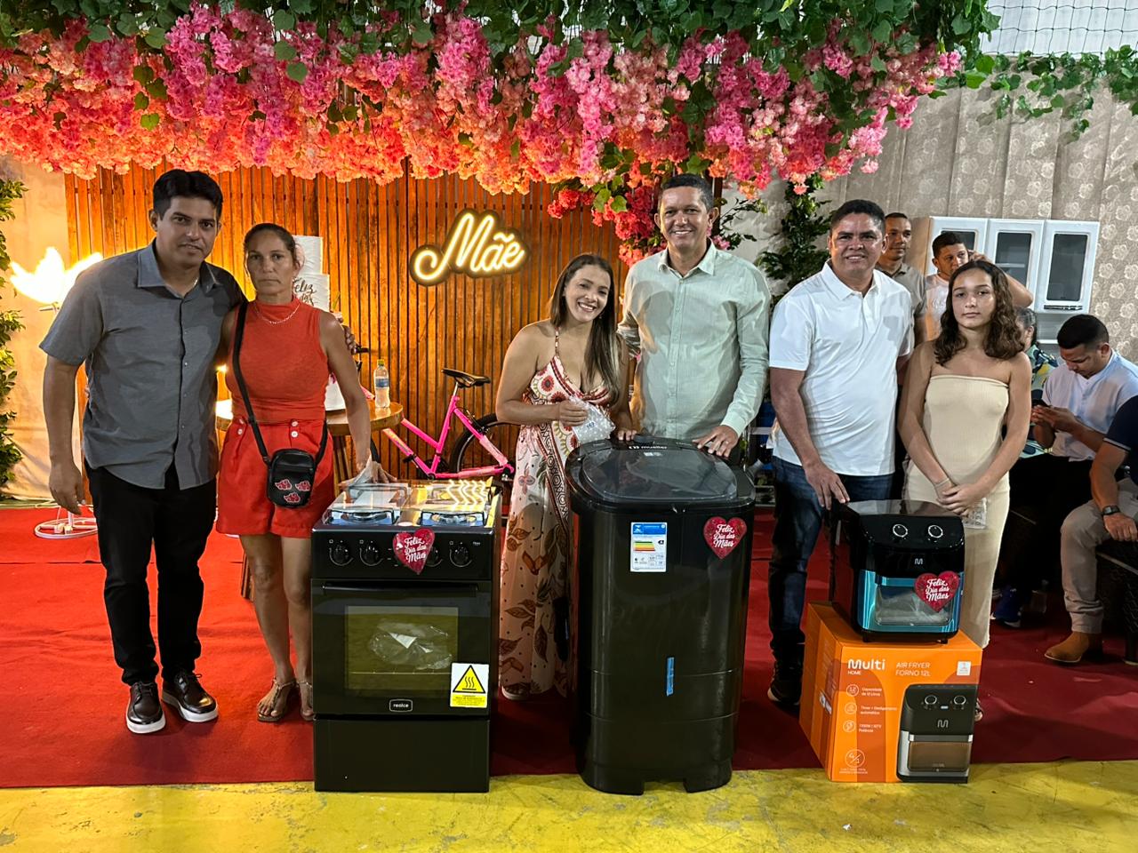 Prefeitura de Rodrigues Alves reúne centenas de mães em festa no Ginásio Rodrigo Passarinho