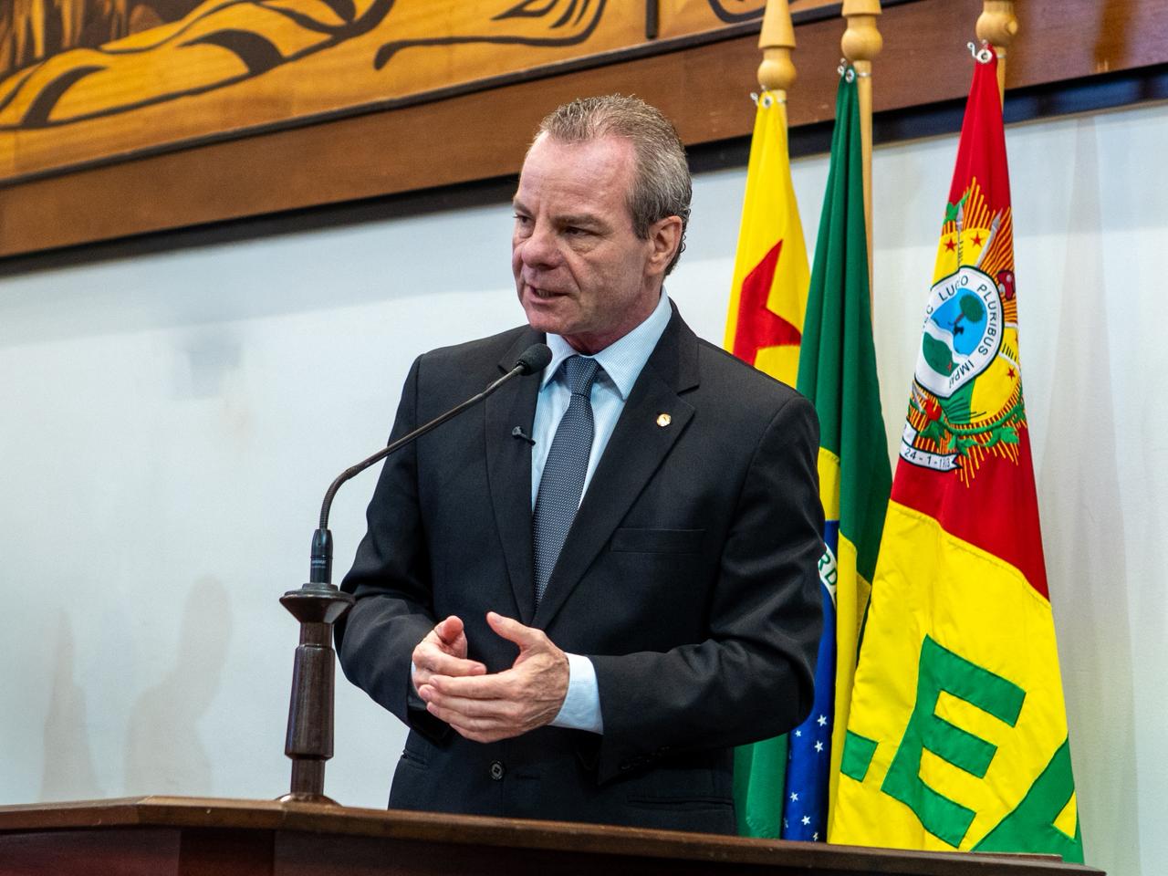 Pedro Longo cobra decisão do TCE sobre cadastro de reserva dos Bombeiros no Acre