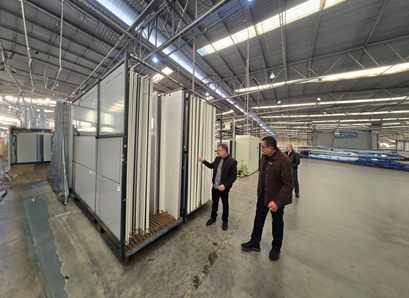 Alysson Bestene avalia tecnologia modular para habitação e resposta a enchentes em Rio Branco