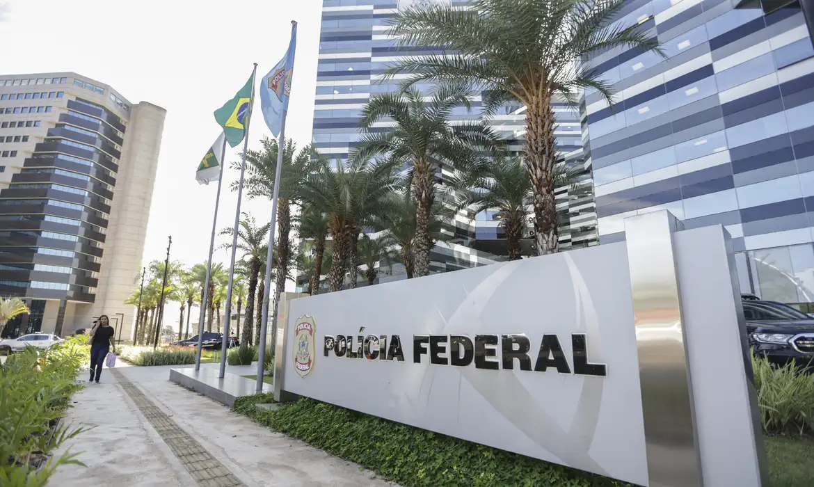 PF aponta pai de Vorcaro como chefe de “A Turma” e caso Master chega ao STF no rastro do filme de Bolsonaro