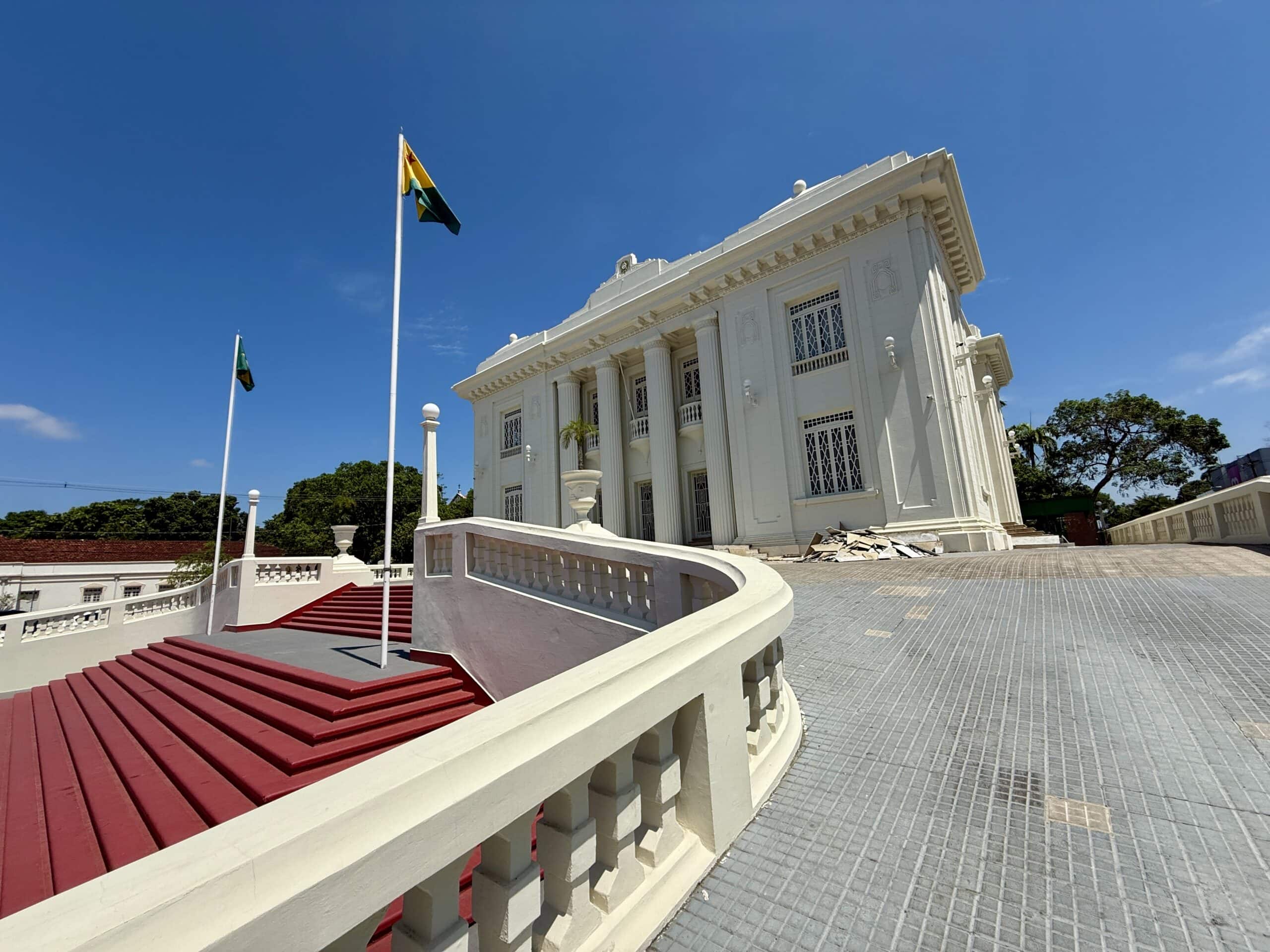 Indecisos ainda pesam no Acre em pesquisa que mostra Alan Rick e Gladson Cameli na frente