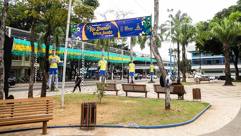 Praça da Revolução recebe transmissão de Brasil x Haiti com estrutura ampliada em Rio Branco