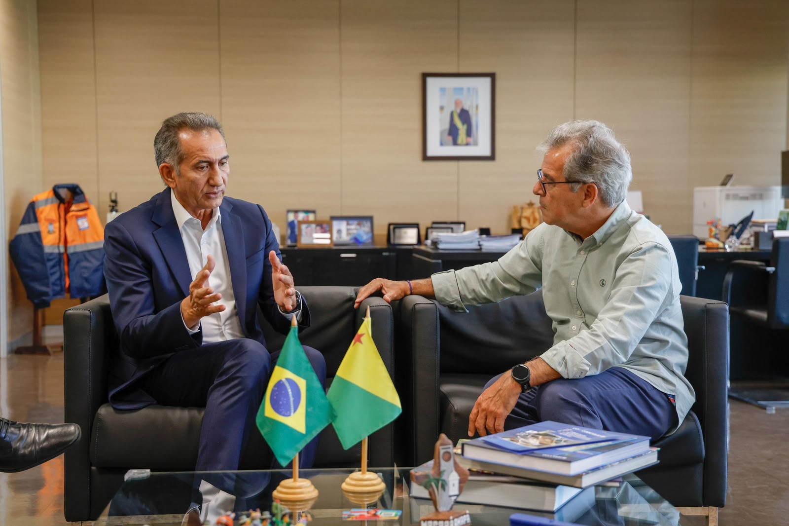 Jorge Viana articula vinda de ministro de Lula ao Acre; 1,6 mil máquinas, veículos e equipamentos