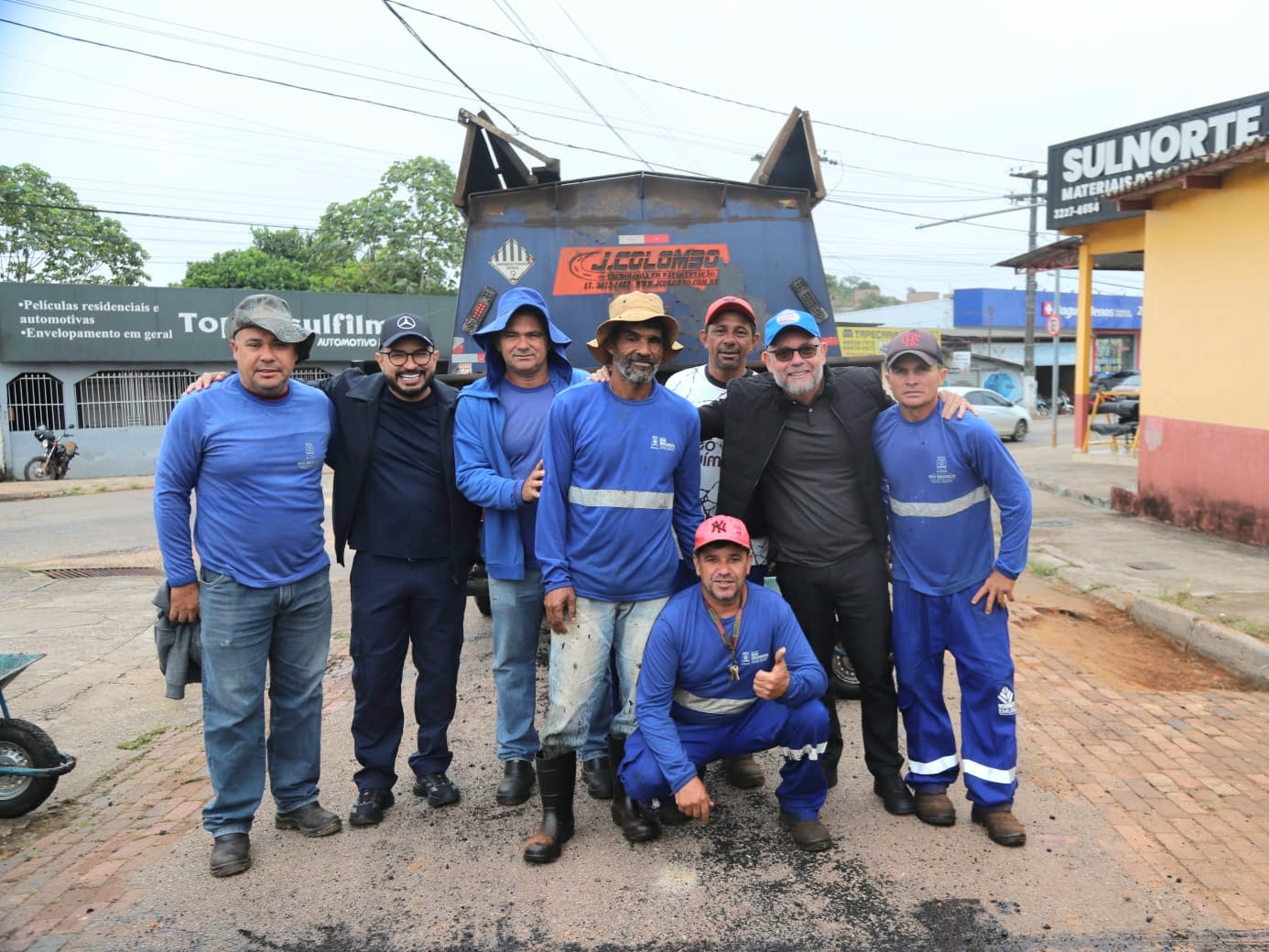 Alysson Bestene vistoria obras e serviços em quatro bairros de Rio Branco