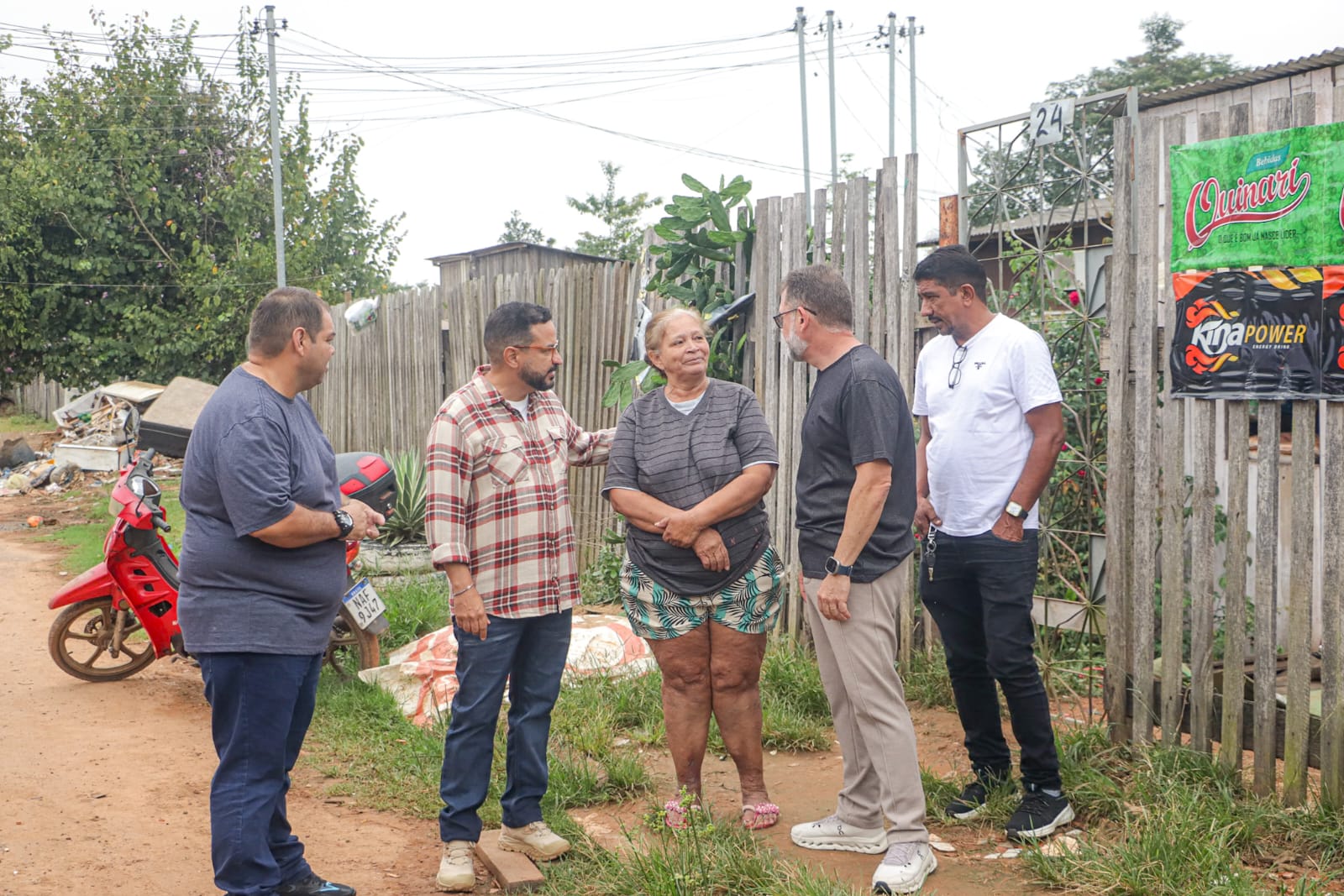 Prefeitura vistoria Vale do Açaí e ocupação Jaguar para avaliar infraestrutura em Rio Branco