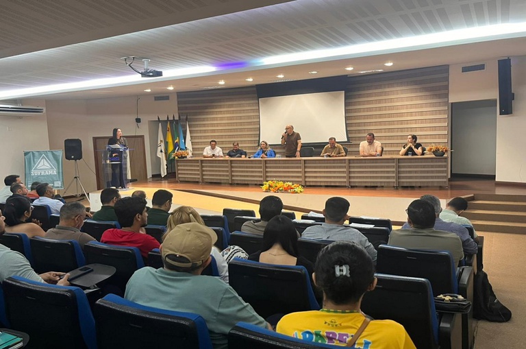 Empresários de Cruzeiro do Sul cobram resposta imediata do governo em agenda da Suframa