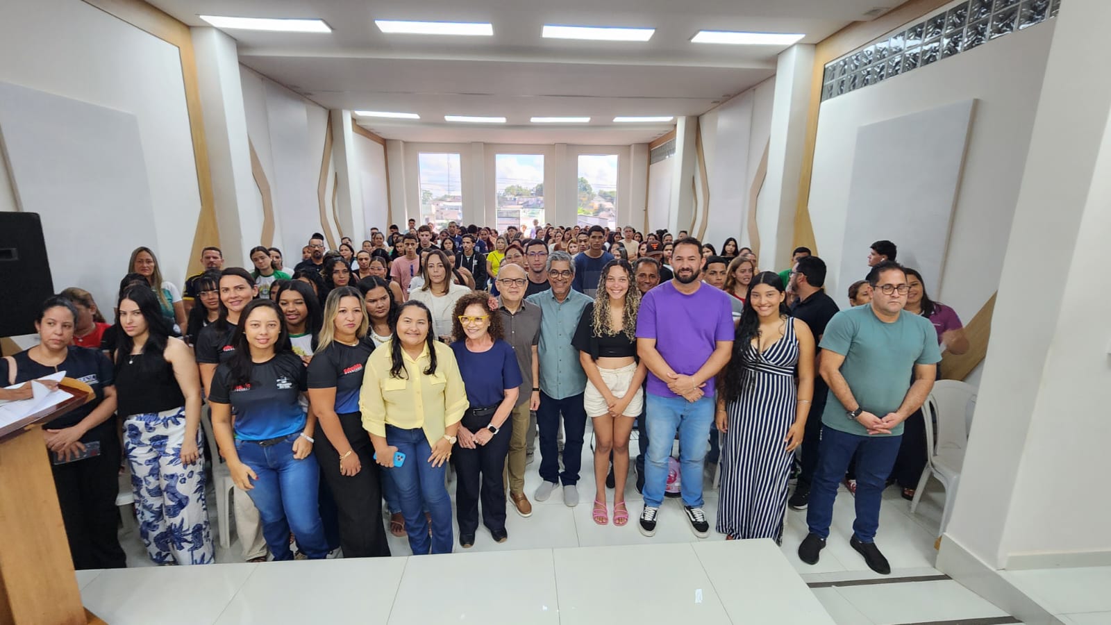 Programa Abrindo Portas beneficia 82 estudantes em Cruzeiro do Sul