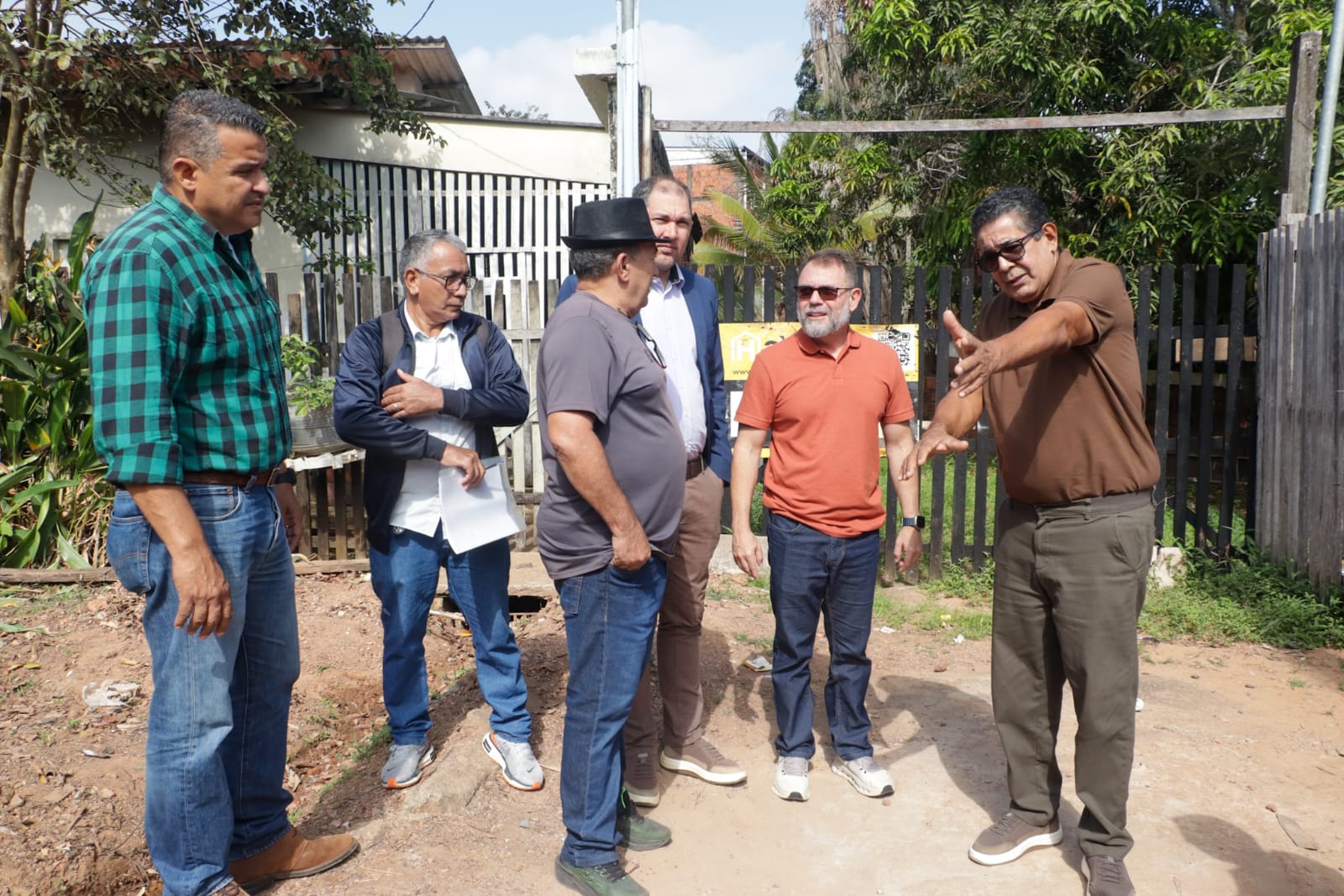 Prefeitura de Rio Branco anuncia melhorias para o bairro Preventório após visita técnica