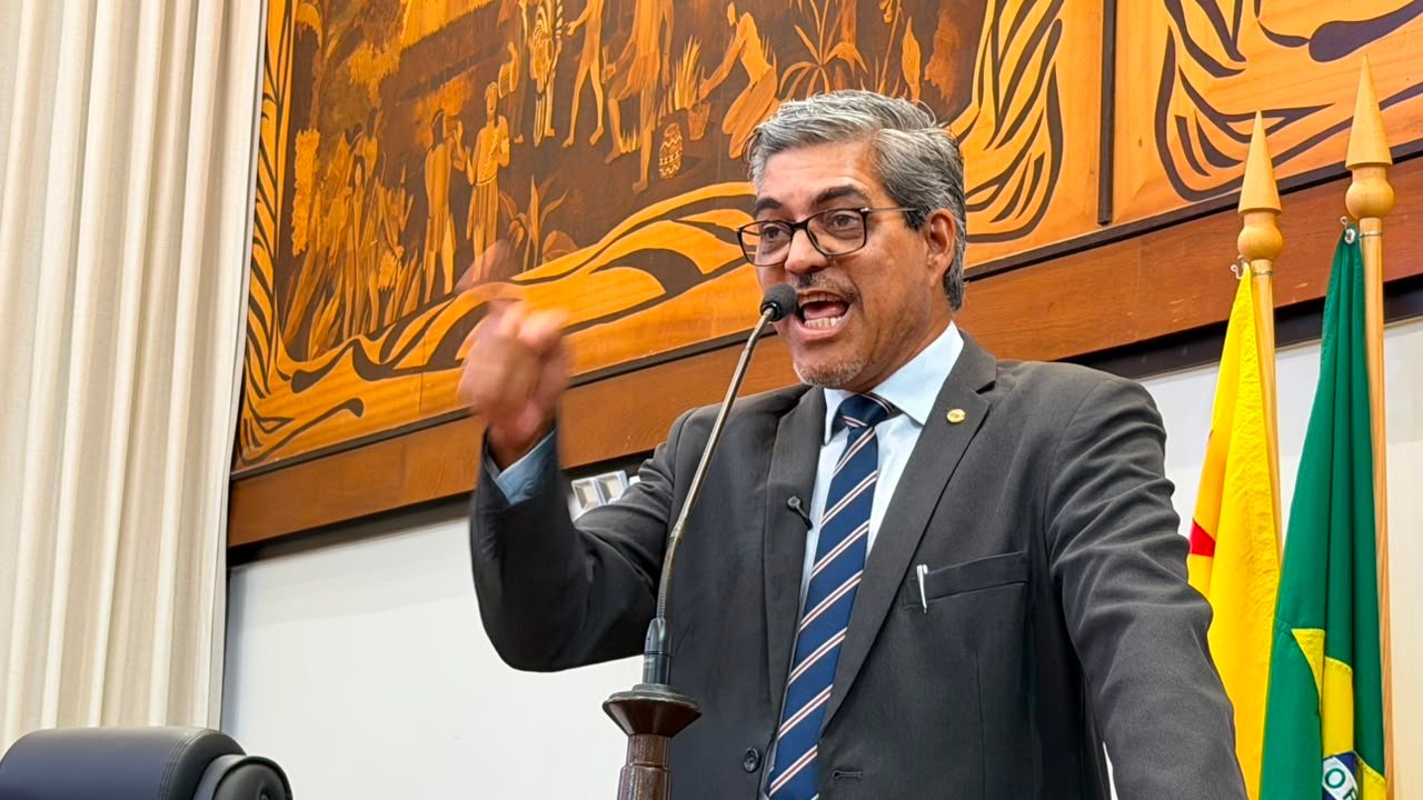 Edvaldo Magalhães diz que ataque a Chico Melo ameaça democracia e levanta hipótese de crime político