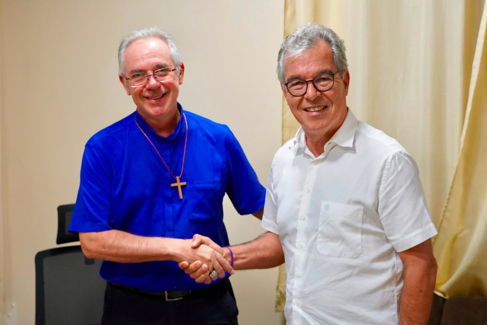 Jorge Viana visita Dom Antônio Fontenele e reforça compromisso de trabalhar pelo Acre em diálogo com instituições e lideranças religiosas