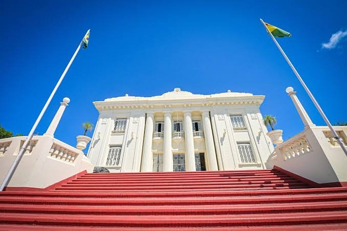 TCE alerta Governo do Acre após gasto com pessoal chegar a 48,09% da receita