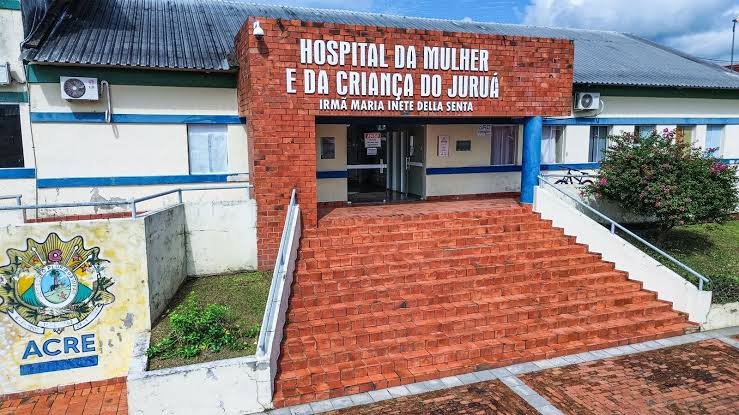 Denúncia aponta agressão a gestante indígena durante parto em Cruzeiro do Sul