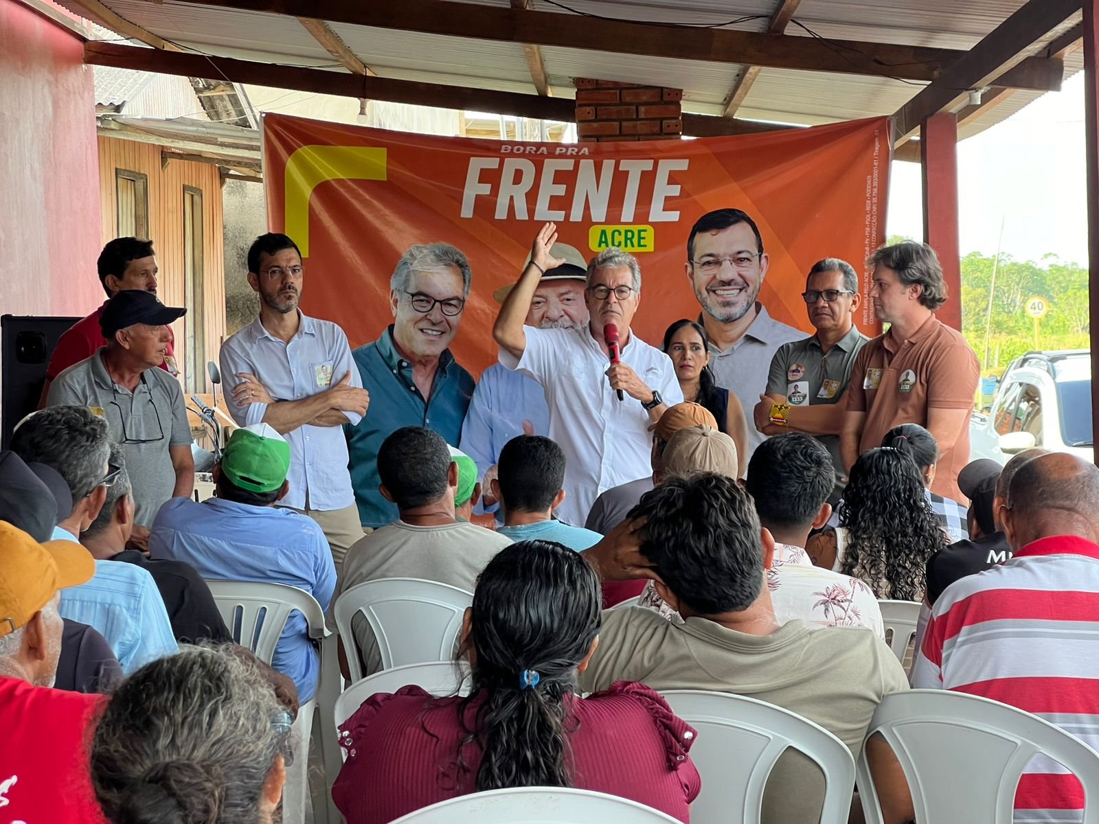 Jorge Viana e Thor Dantas lançam campanha em Porto Walter e levam propostas a moradores e lideranças do município