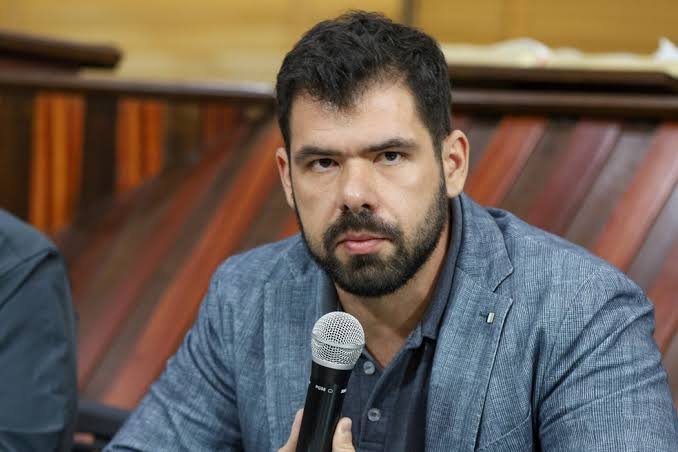 Em entrevista ao Jornal da Manhã, Pedro Pascoal critica gestão da Saúde e defende regionalização no Acre