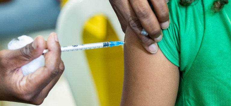 Nenhum município do Acre atinge meta de vacinação contra febre amarela em crianças
