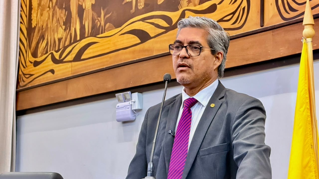 Após denúncia de Edvaldo na Aleac sobre atraso no pagamento dos barqueiros, TCE cobra providências à SEE