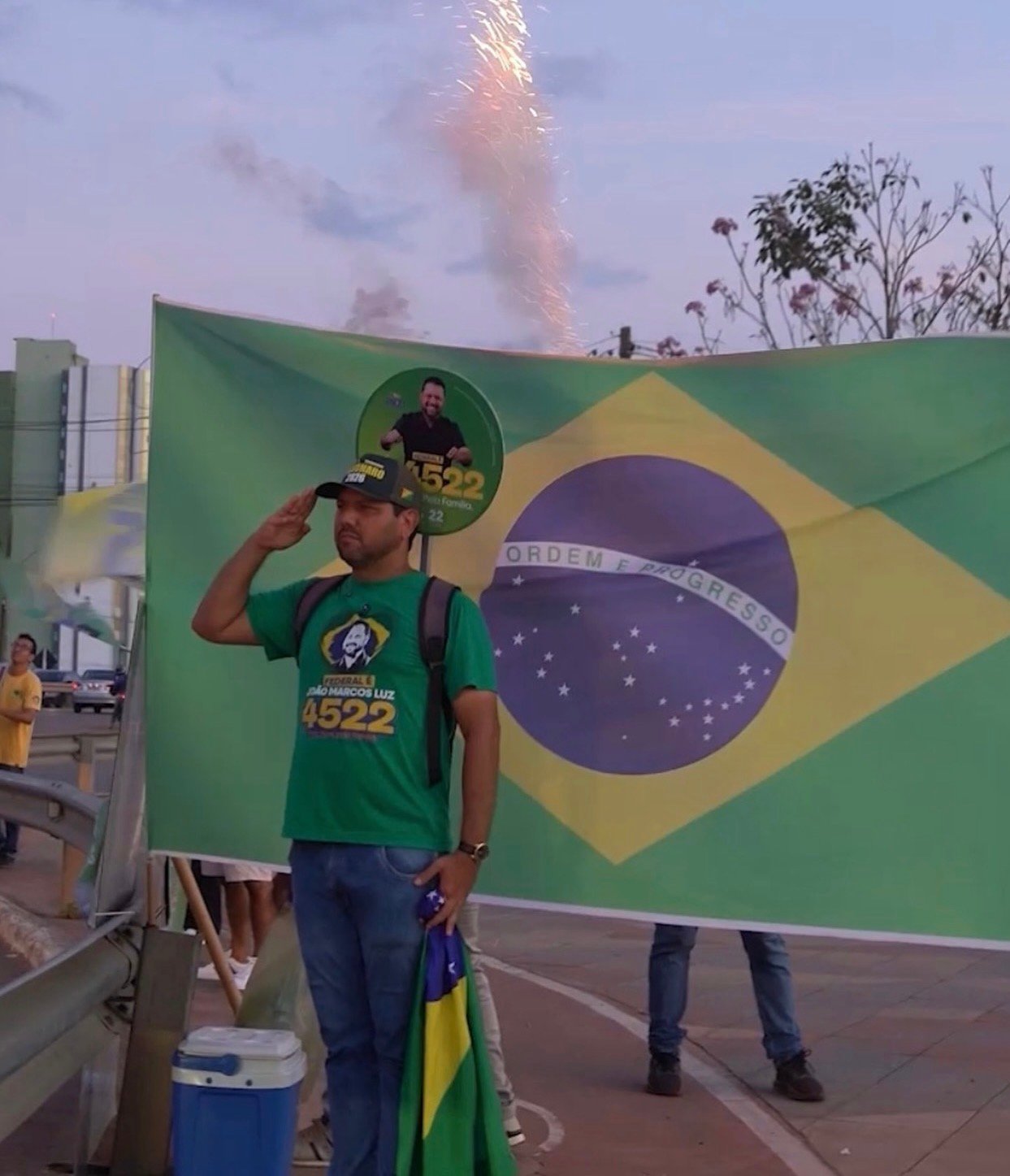 João Marcos Luz encerrou campanha no Lago do Amor nesta Sexta-feira.