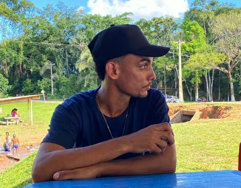 Família suspeita que homem estava vivo durante velório e denuncia negligência no Hospital do Juruá