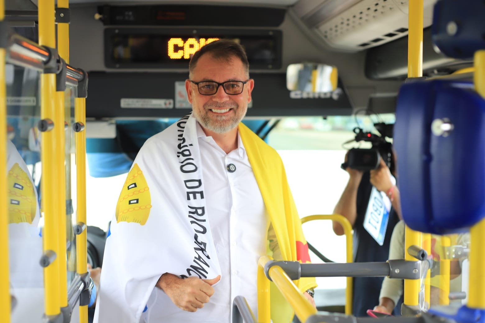 “Quando a gente cuida dos ônibus, estamos cuidando da nossa cidade”, diz Alysson